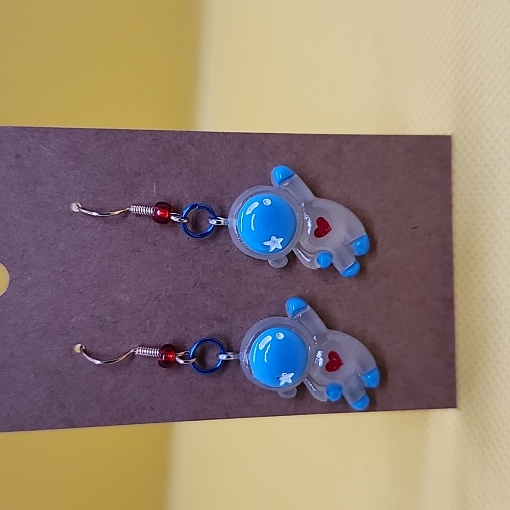 Astronaut earrings 3